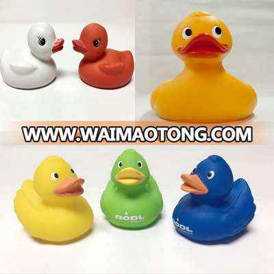 2017 New product bath duck with small ducks